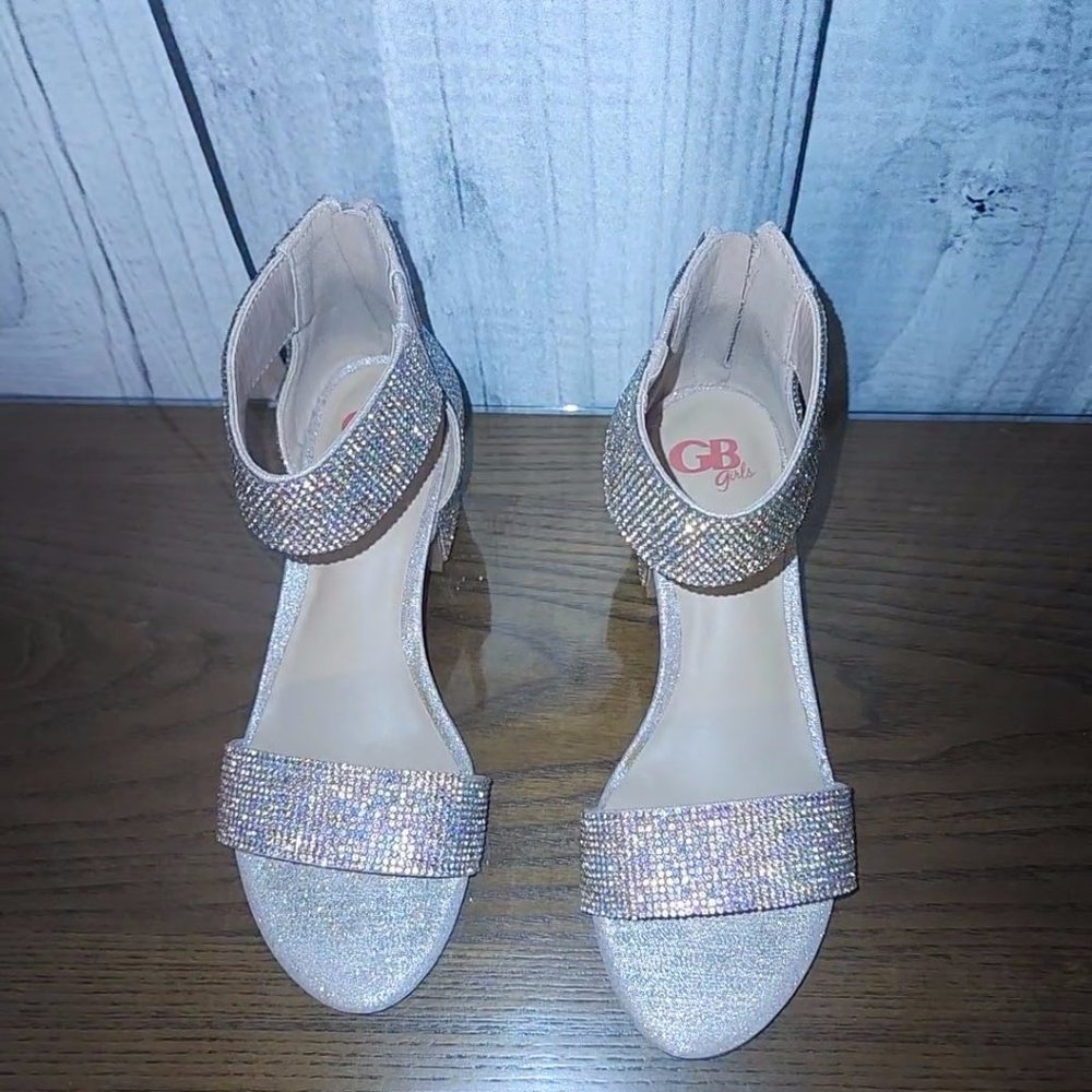 Size 2 GB girl Rhinestone heel